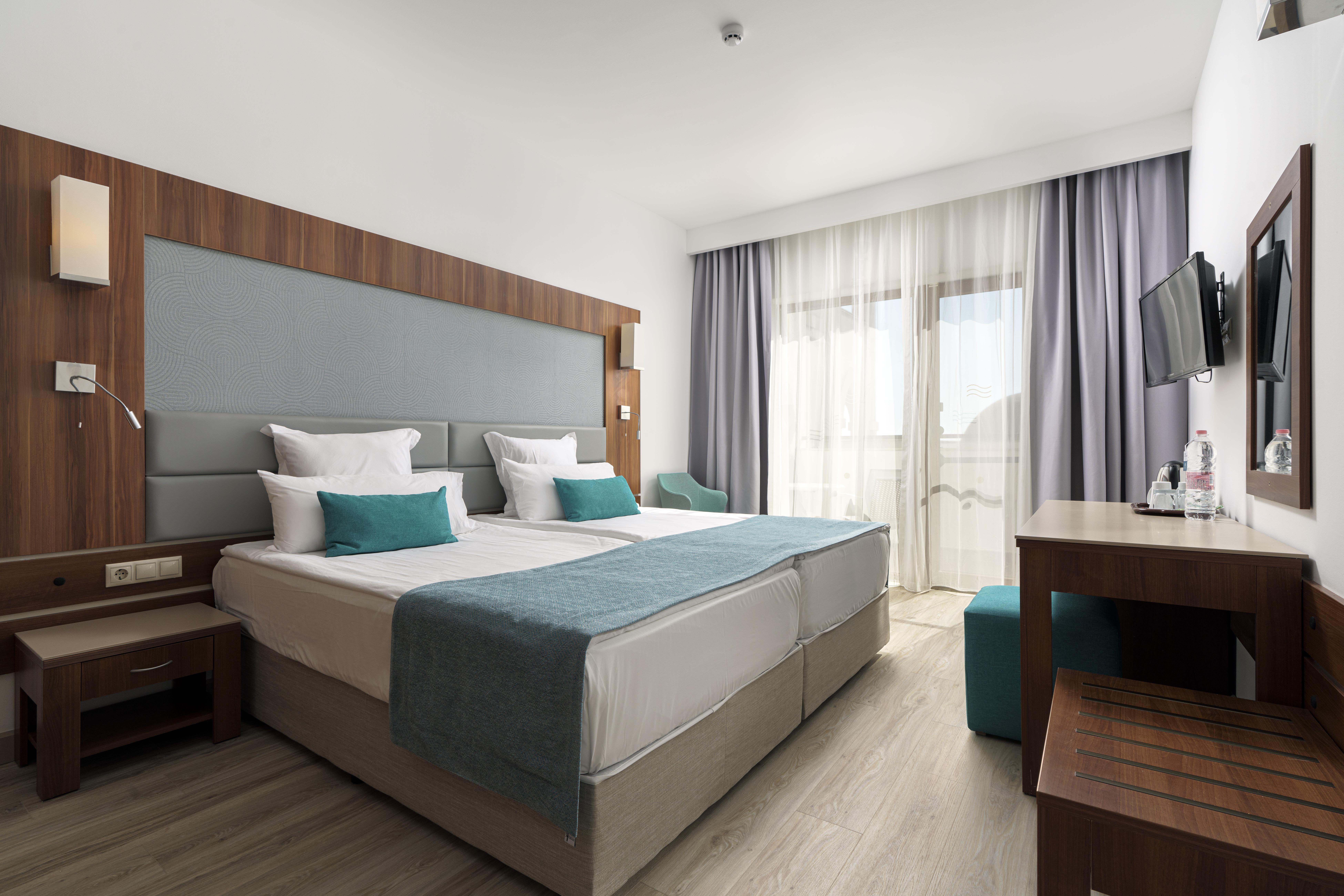 Alua Helios Bay Hotel Obzor Exterior photo