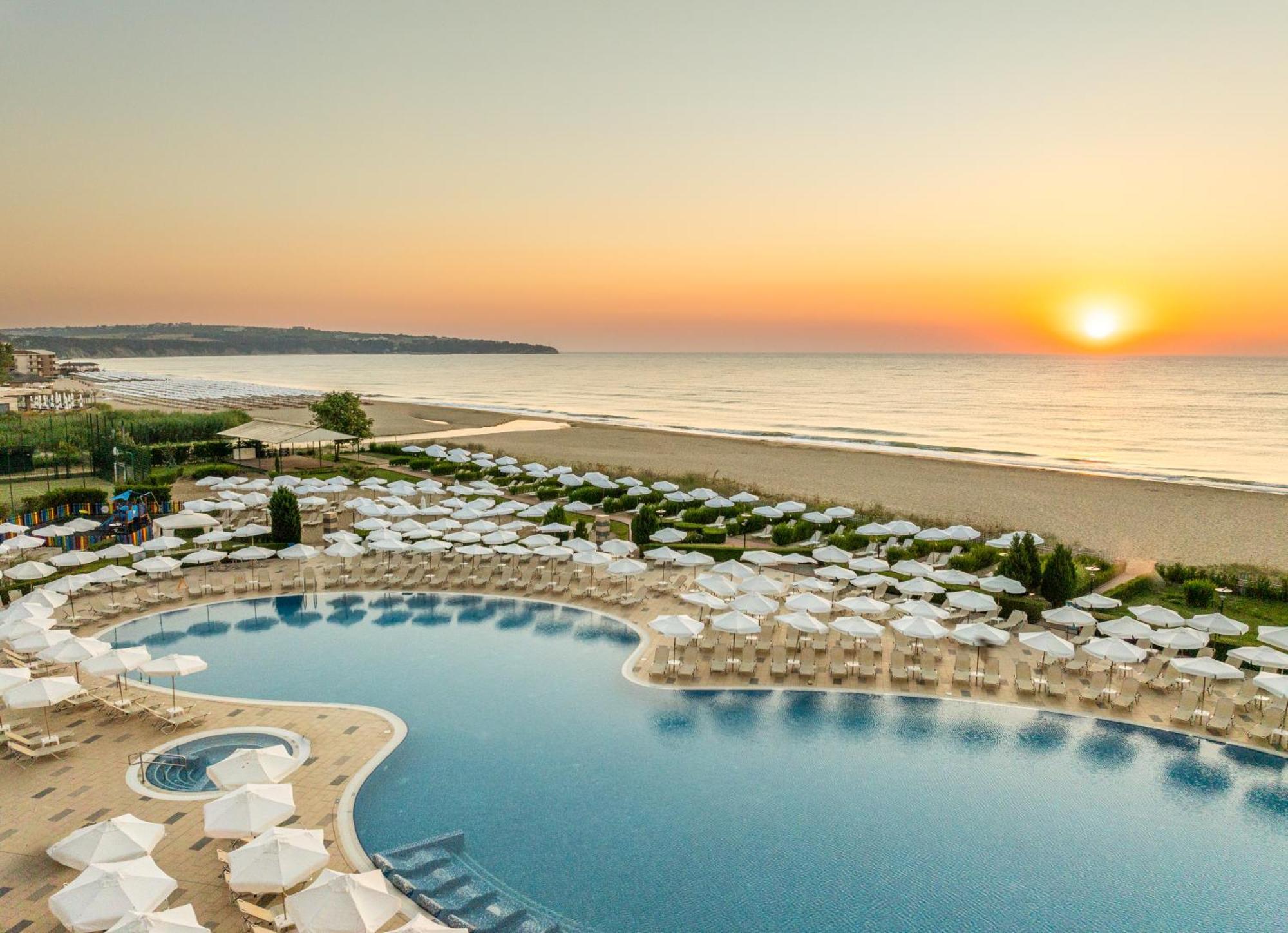 Alua Helios Bay Hotel Obzor Exterior photo