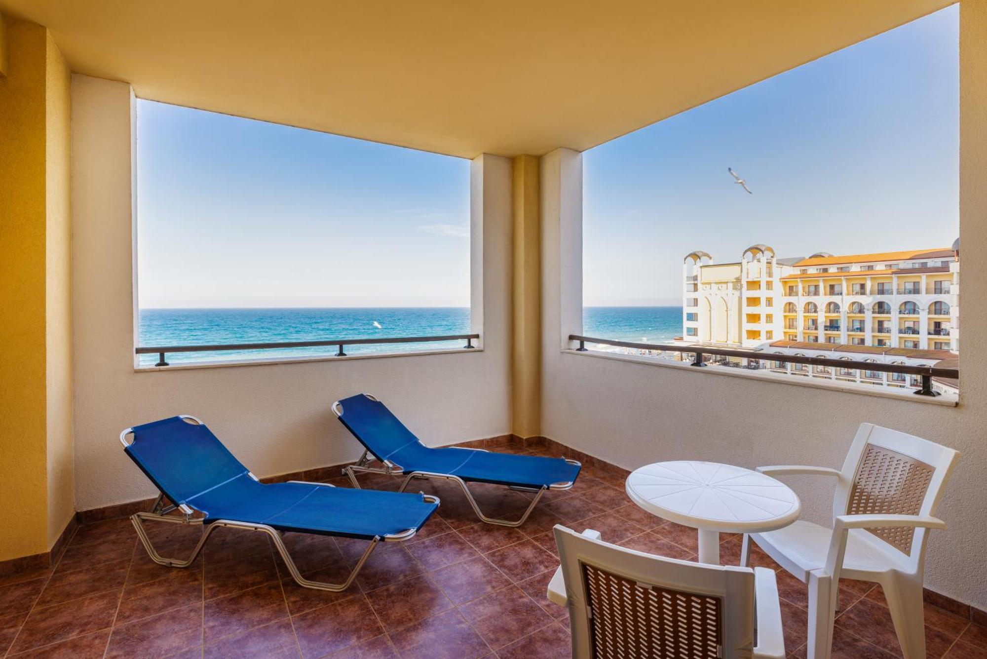 Alua Helios Bay Hotel Obzor Exterior photo